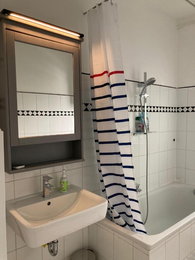 Ganze Wohnung Mit Garten BRE Exterior foto